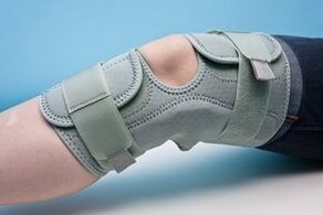 Knee braces to repair joints affected by arthrosis